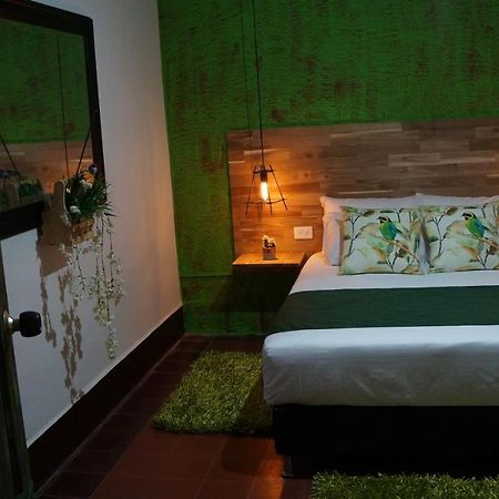 El Jardin De La 10 Otel Medellín Dış mekan fotoğraf