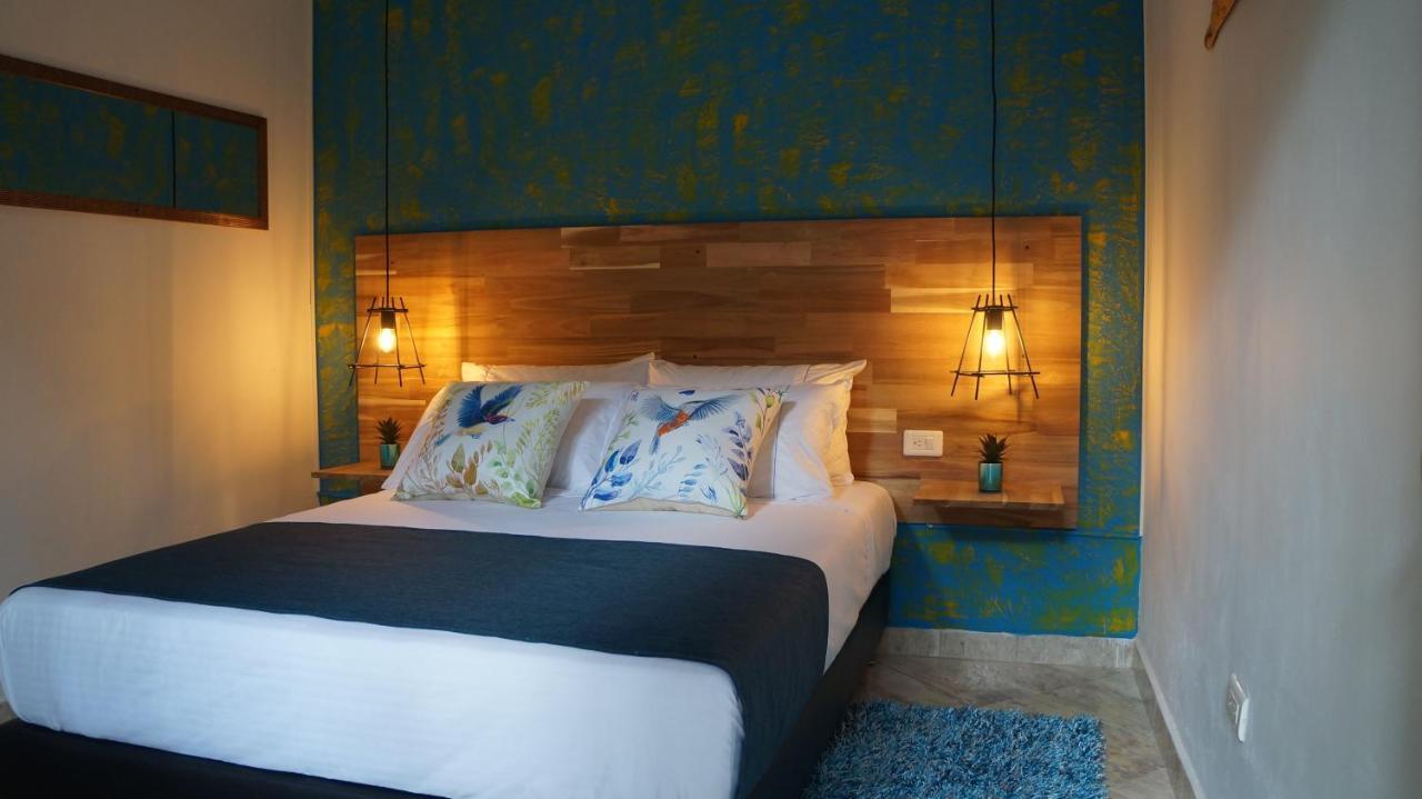 El Jardin De La 10 Otel Medellín Dış mekan fotoğraf