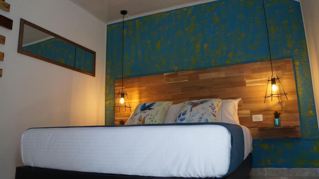 El Jardin De La 10 Otel Medellín Dış mekan fotoğraf