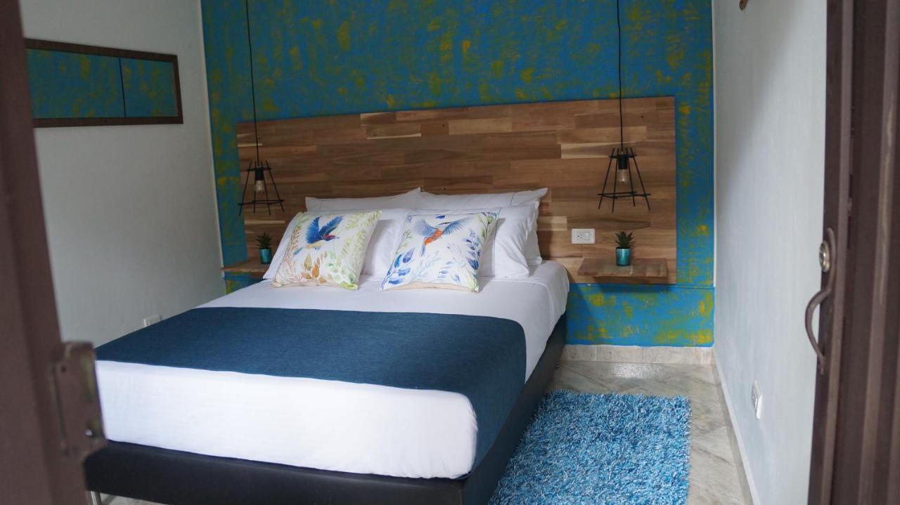 El Jardin De La 10 Otel Medellín Dış mekan fotoğraf