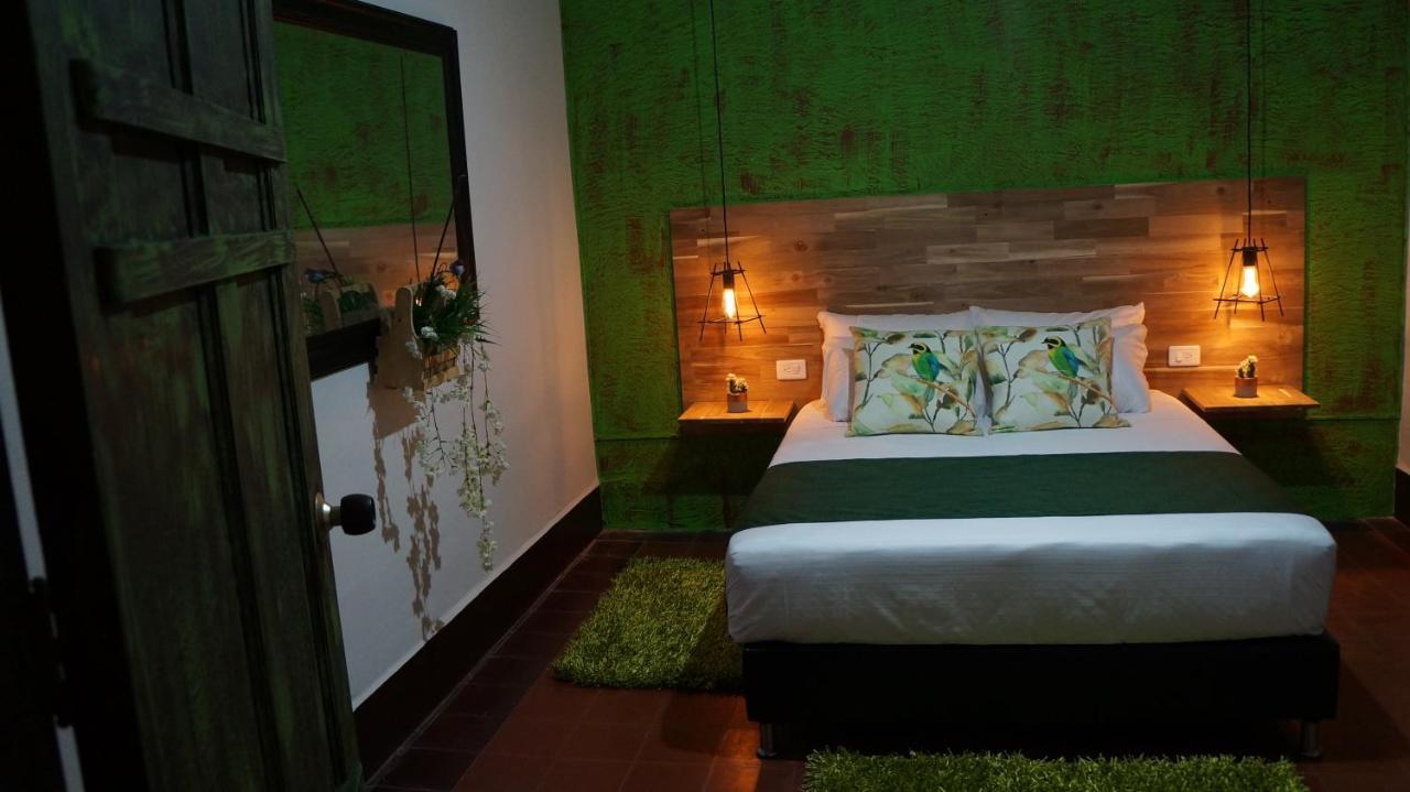 El Jardin De La 10 Otel Medellín Dış mekan fotoğraf
