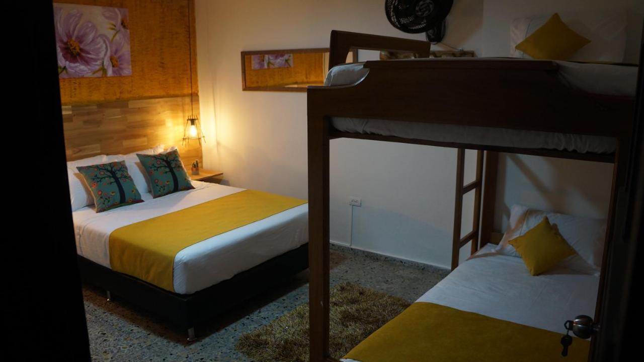 El Jardin De La 10 Otel Medellín Dış mekan fotoğraf
