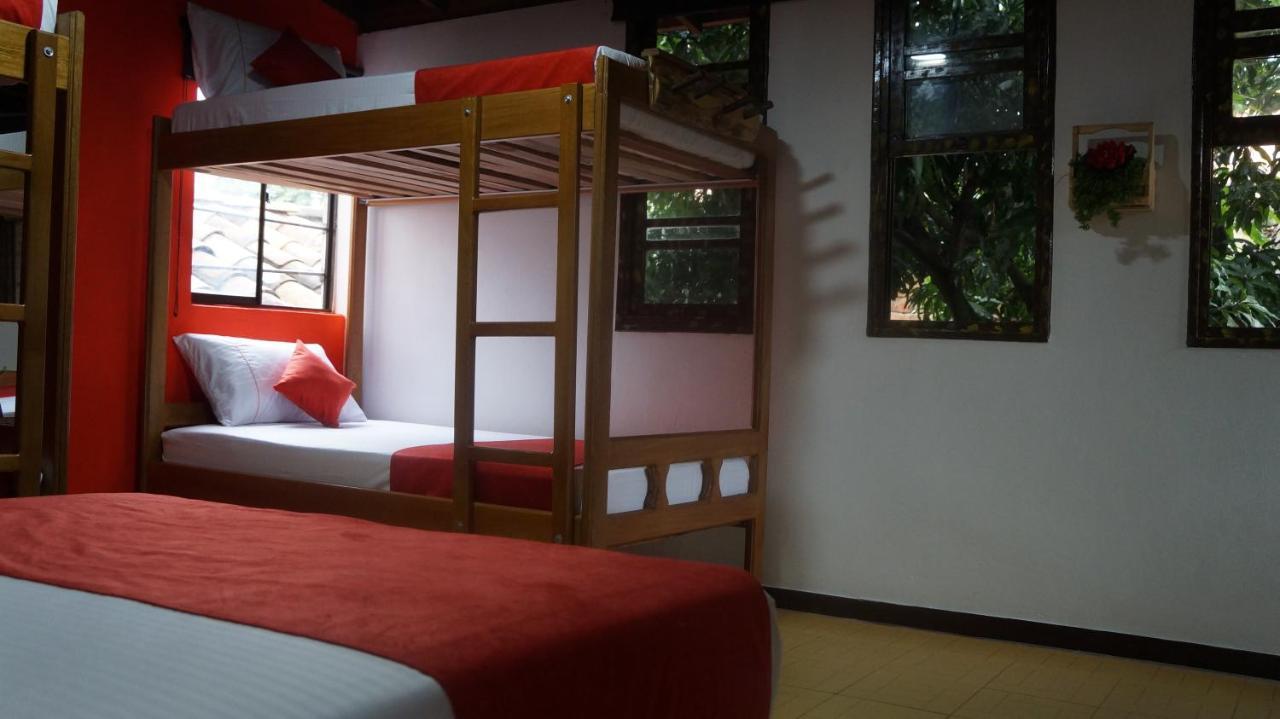El Jardin De La 10 Otel Medellín Dış mekan fotoğraf