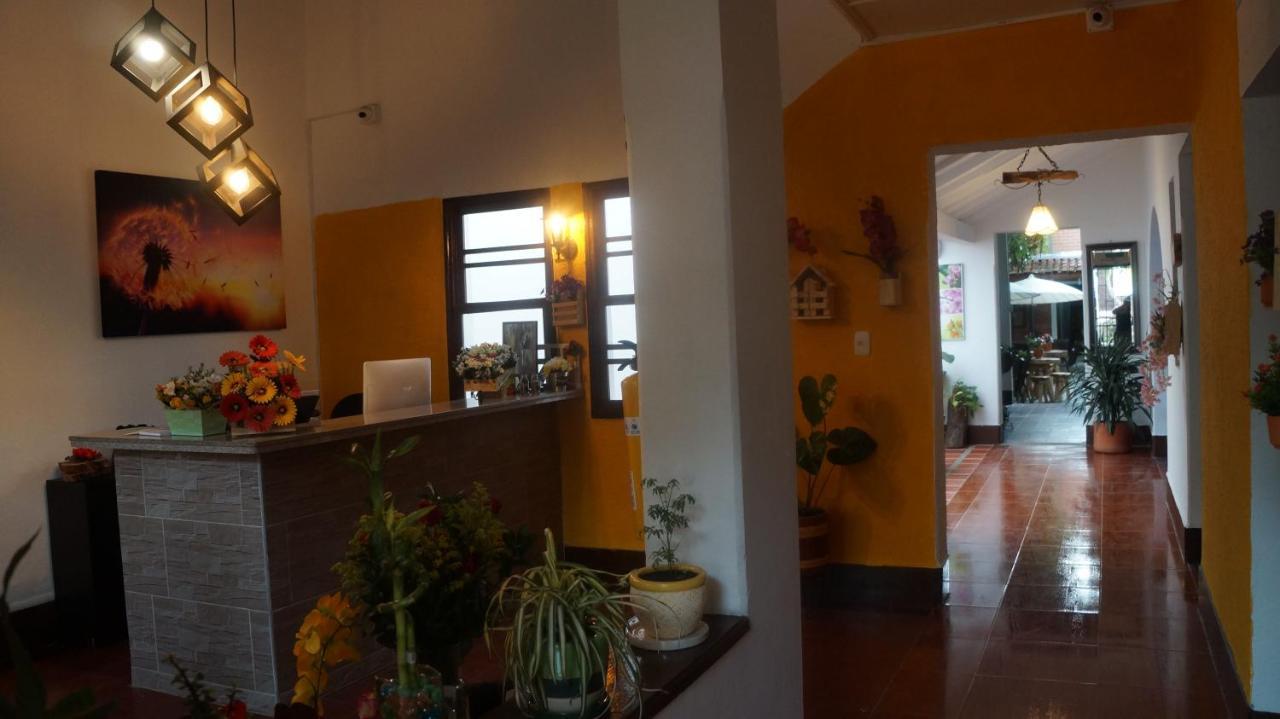 El Jardin De La 10 Otel Medellín Dış mekan fotoğraf