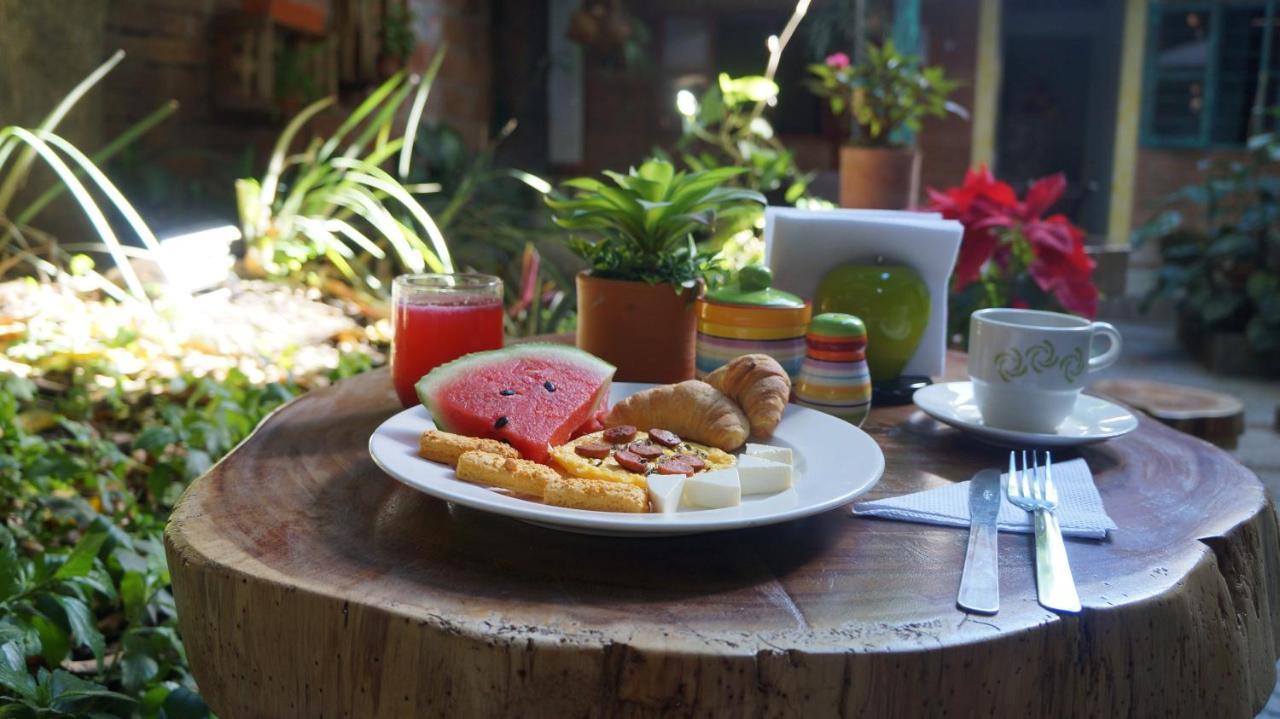 El Jardin De La 10 Otel Medellín Dış mekan fotoğraf