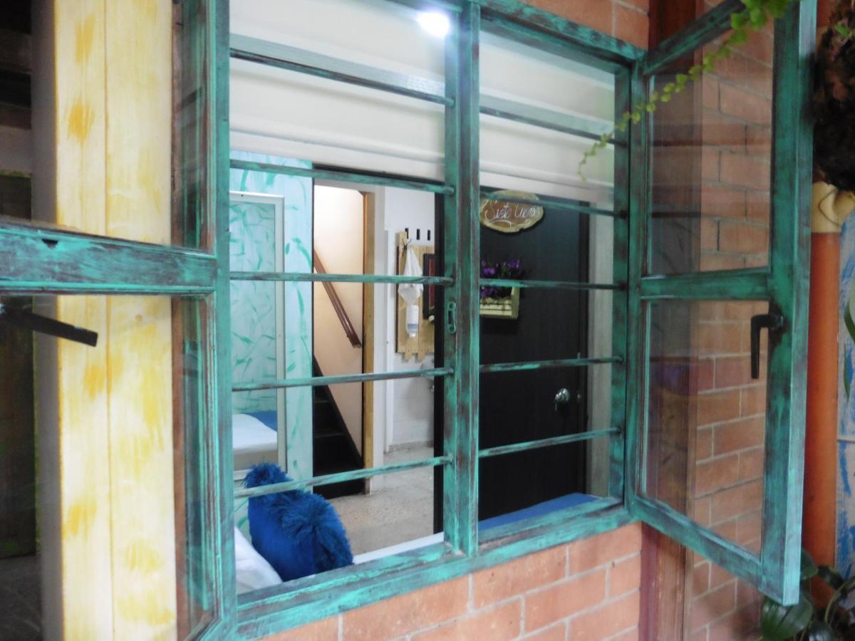 El Jardin De La 10 Otel Medellín Dış mekan fotoğraf