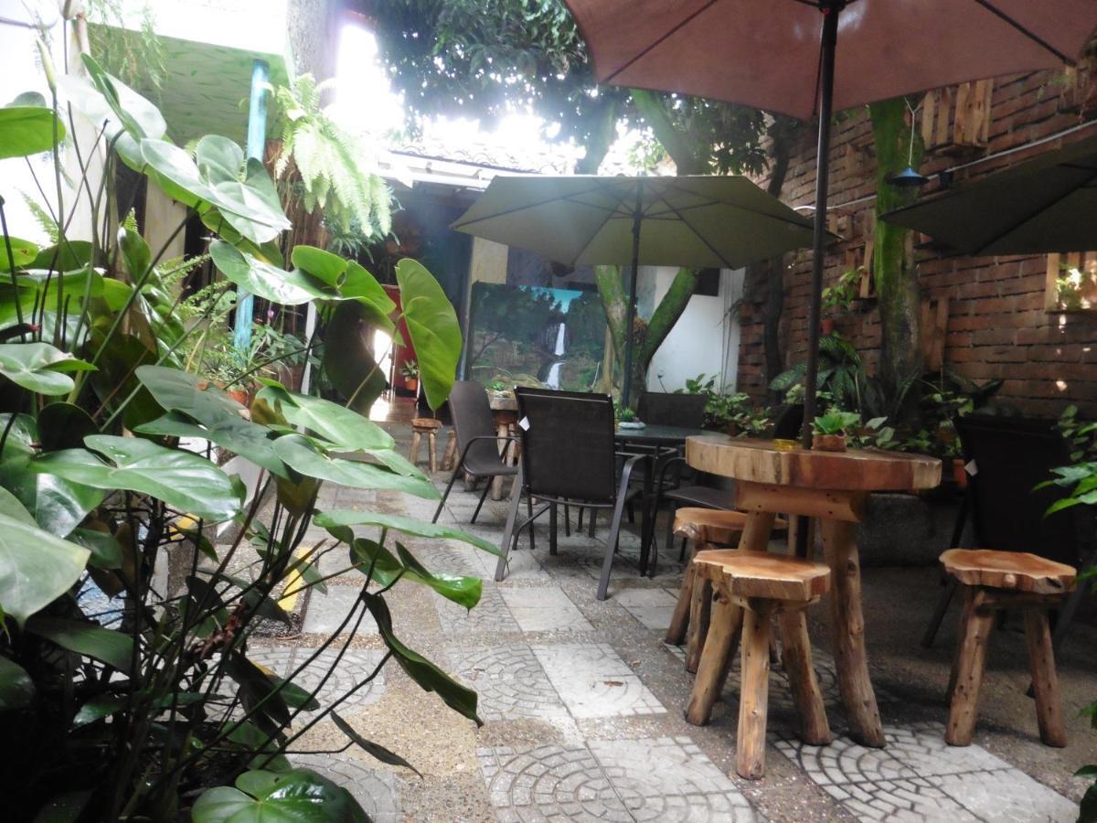 El Jardin De La 10 Otel Medellín Dış mekan fotoğraf